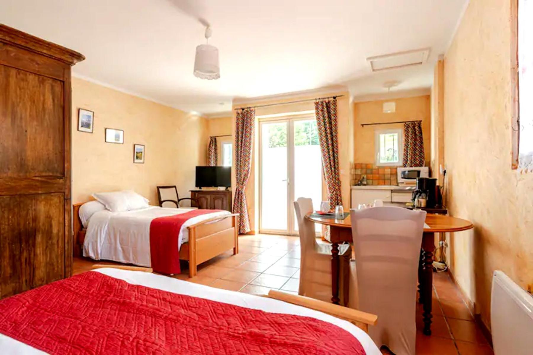 Chambres D Hotes La Cavaliere Accous Exterior photo